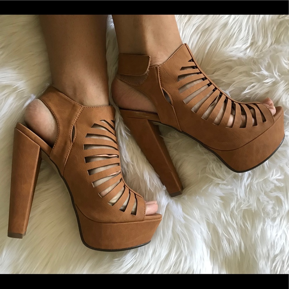 BRAND NEW  tan platform heels